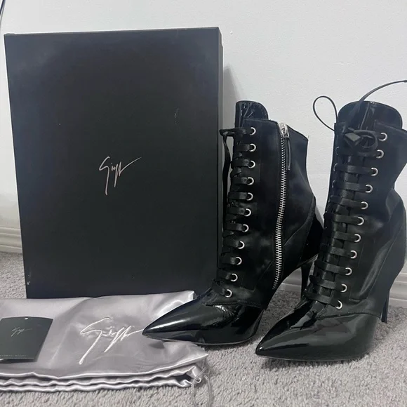 Giuseppe Zanotti stiletto lace up boots - Picture 7 of 11